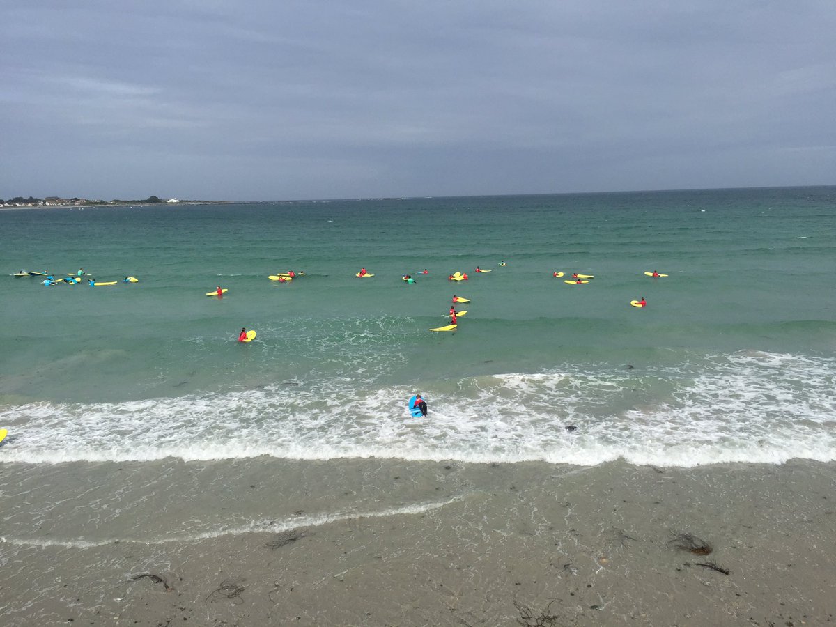 cobolegend's tweet photo. The Twins having a great week at surf school, no wonder their shattered every night ! #guernsey #vason https://t.co/TbGBuaRuEY