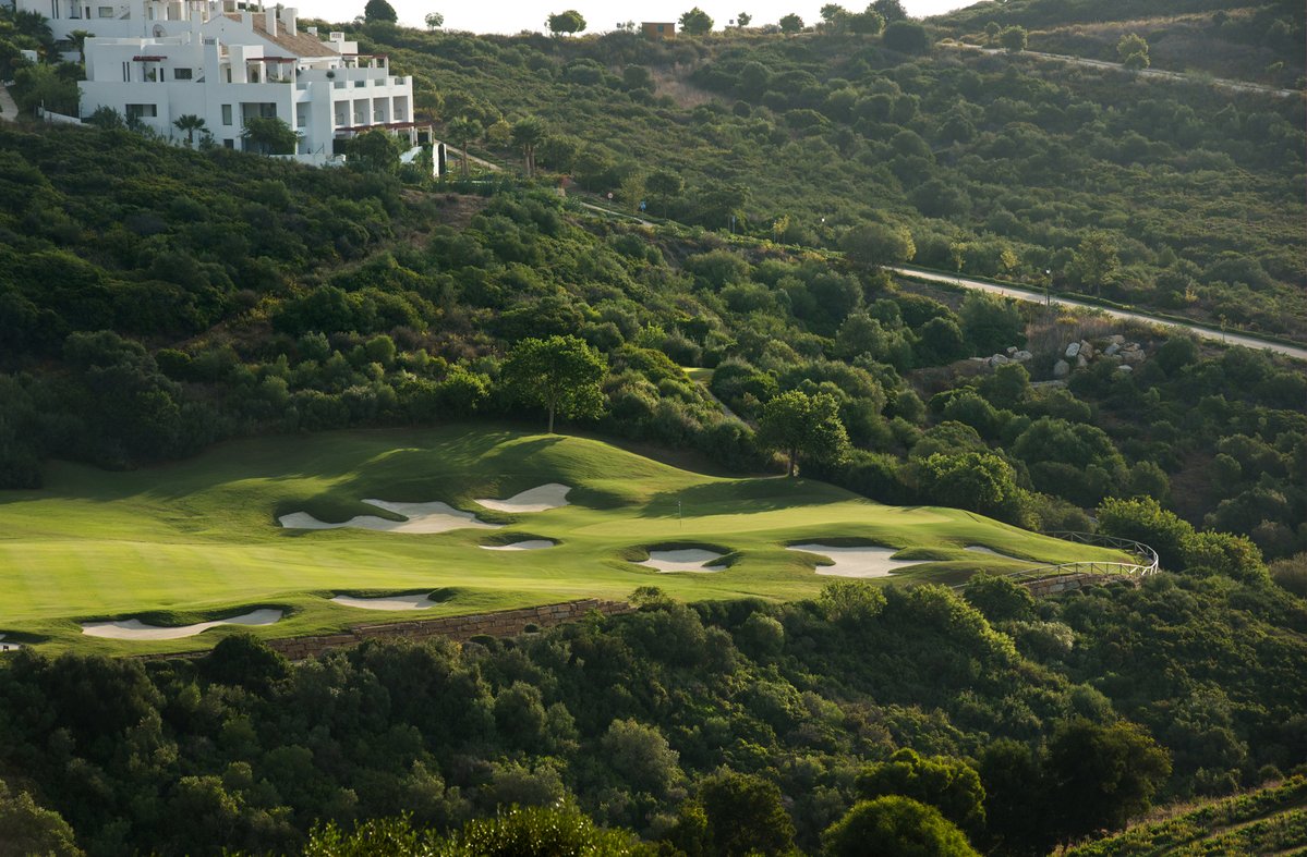 SolheimCup2023's tweet photo. 🌄 Un valle de verde...

🌄 A valley of green...

#VamosGirls #SolheimCup2023 https://t.co/0cD3fWbkVv
