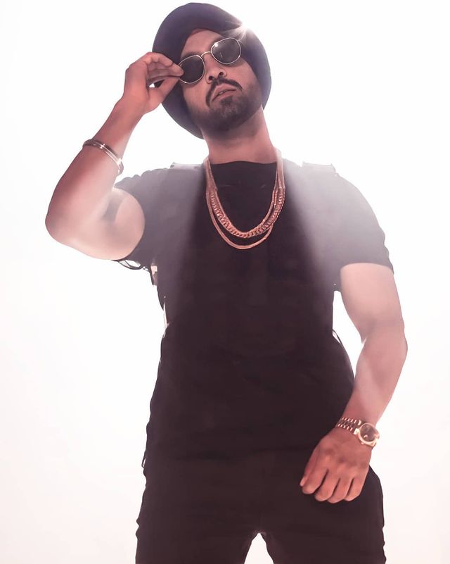 Anushka30_'s tweet photo. One year of the manifesting album G.O.A.T🔥
This album can't be described in words!💕
The name says it all!✨
So proud to be a part of this journey!💫
Proud to be his fan!👀💘
@diljitdosanjh https://t.co/tvbAAH17TP