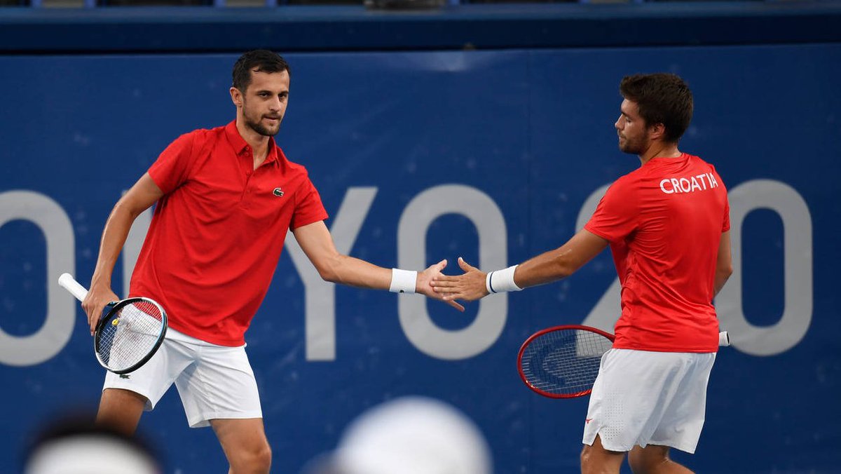 ¿Alguien dijo historia? 😳

Tendremos final 100% #CRO en el dobles masculino 🥇

Los preclasificados No.1 Nikola Mektic y Mate Pavic se unen a Marin Cilic e Ivan Dodig y aseguran el primer Oro olímpico en #tennis para Croacia 🚀

#Tokyo2020 | #Olympics