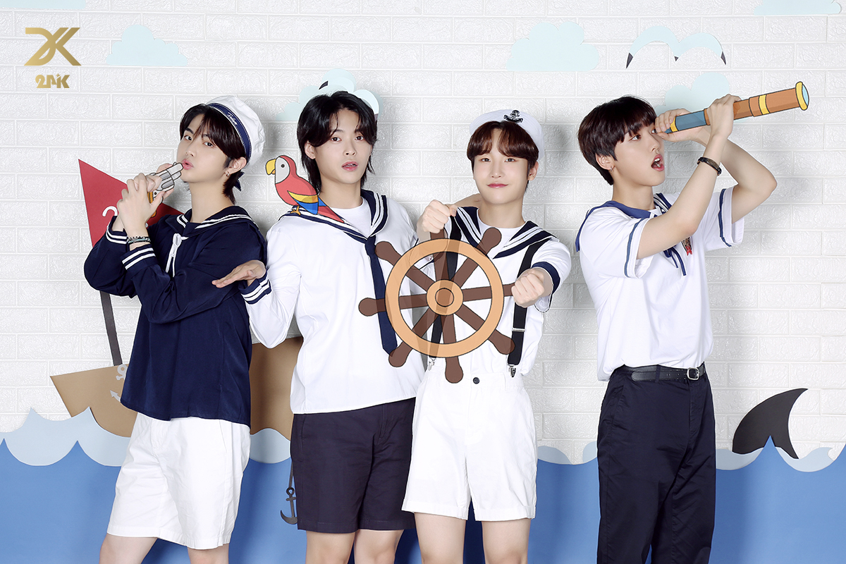 24Kplus_offcl's tweet image. [📷] 24K ⛵️🌊＜Marine Boys＞⚓️🗺비하인드

➡️ cafe.daum.net/official24K/Vo…

#24K #투포케이 #기용 #Kiyong #시우 #Xiwoo #임찬 #Imchan #영웅 #Youngwoong #토크온 #Talkon #마린보이  #MarineBoys #토크온7월 #TalkonJuly