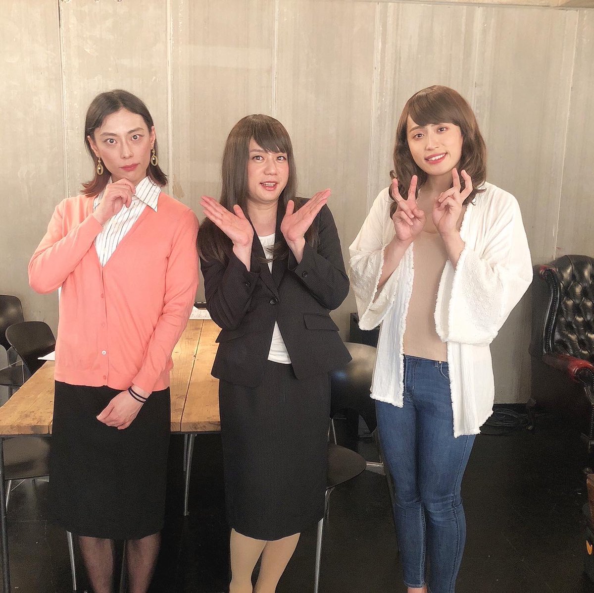 kaeru_inu's tweet photo. 今夜放送です！

それぞれの女装に対する考えは違いましたが
「プライベートはめっちゃ女好き」という共通点で盛り上がりました！

観てね❤️

#お笑い演芸館VS
#かもめんたる
#レインボー
#ダニエルズ https://t.co/XBz1ATSpu8