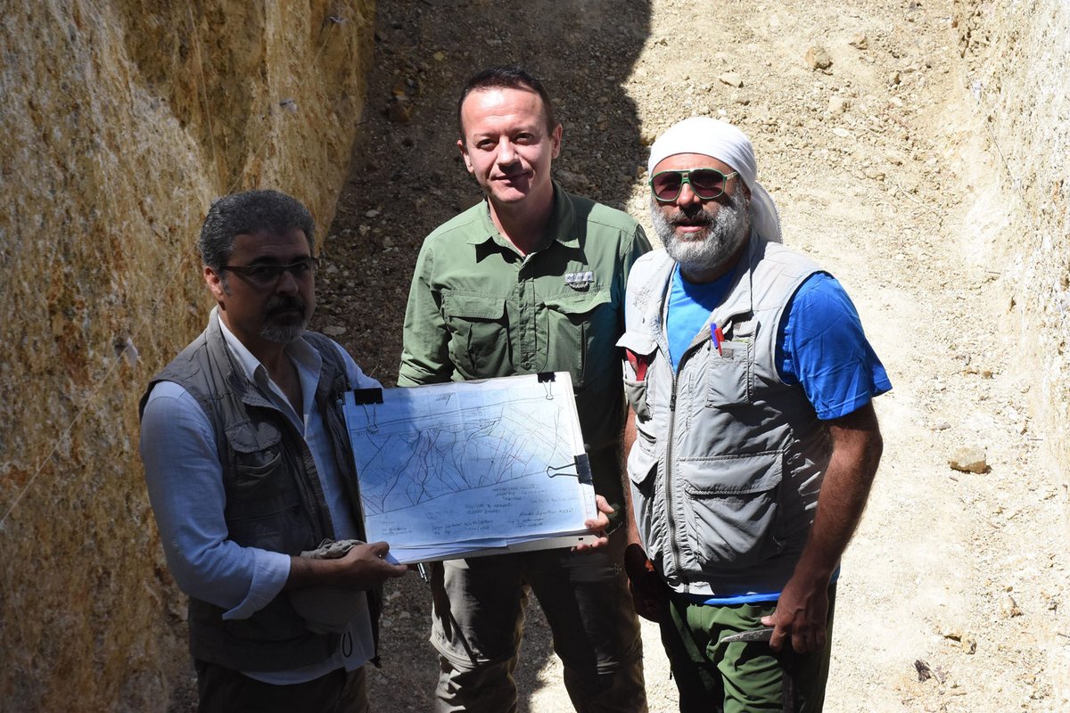 Afyon Kocatepe Üniversitesi (@kocatepeuniv) on Twitter photo AKÜ Bilim İnsanlarının Deprem ile İlgili 3 TÜBİTAK  Projesi Desteklenmeye Hak Kazandı
Haberin devamı için...⬇️
haber.aku.edu.tr/2021/07/29/aku…
<a href="/Karakas1969/">Mehmet Karakaş</a>
 #AfyonKocatepeÜniversitesi AKÜ Bilim İnsanlarının Deprem ile İlgili 3 TÜBİTAK  Projesi Desteklenmeye Hak Kazandı
Haberin devamı için...⬇️
haber.aku.edu.tr/2021/07/29/aku…
<a href="/Karakas1969/">Mehmet Karakaş</a>
 #AfyonKocatepeÜniversitesi