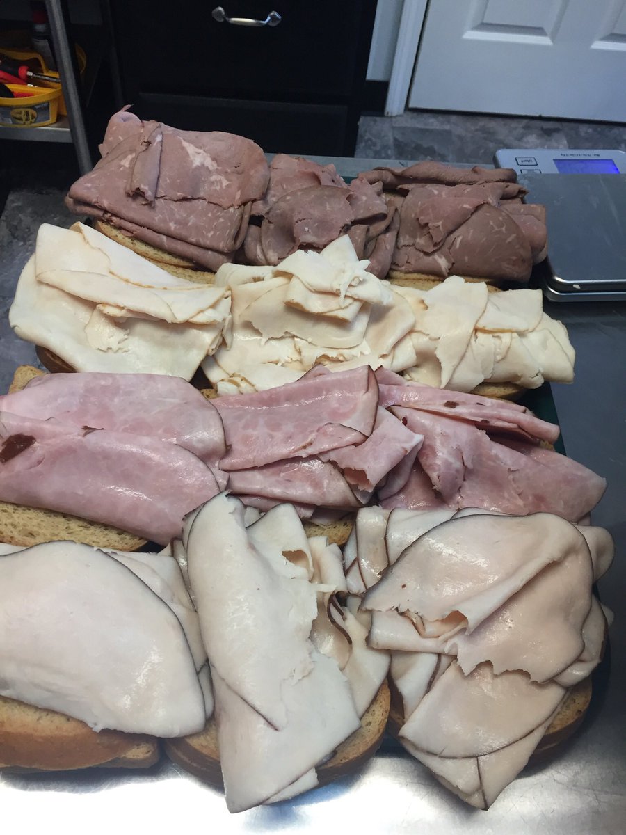 LinDeb8's tweet image. Come on in y’all. Get you a sandwich right off the grill. Butternut squash is ready and we have Freshly baked cookies. If you are in a hurry the Cooler is freshly stocked for you to grab and go. Come on in y’all