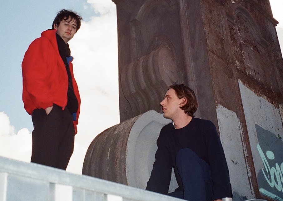 Glows team up with Sorry's Asha Lorenz for 'Tropic'. diymag.com/2021/07/29/glo…