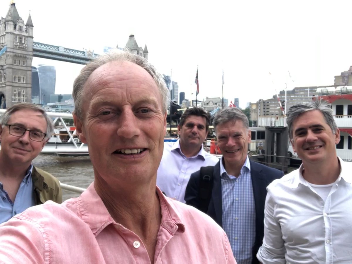 SmithPriceRRG's tweet photo. Great to have the chance to get out and meet longstanding clients / colleagues for lunch and a few drinks.  Not a bad view either.... https://t.co/UGCLF4rnre