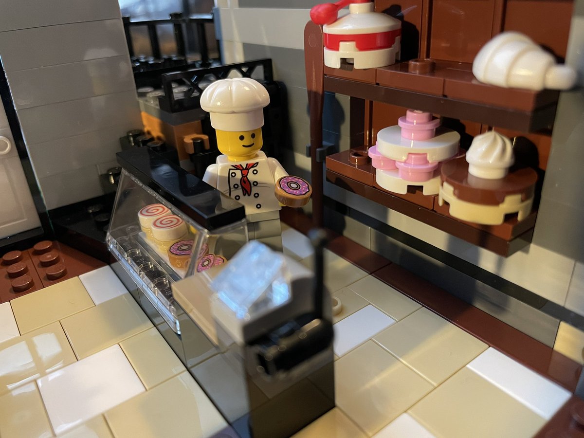THEjuiceWAYNE's tweet photo. Something is cooking in the kitchen. @lego #lego #pasttime #fineRdetails #RbR #makingmoves #A.B.L. #brickset #brickfan #brickfilm #stopmotion #funny #brick #minifig #brickfans #creative #art #bricknetwork #toy #build #minifigures #cool #creation #starwars #fun #awesome https://t.co/0HaIb0BOty