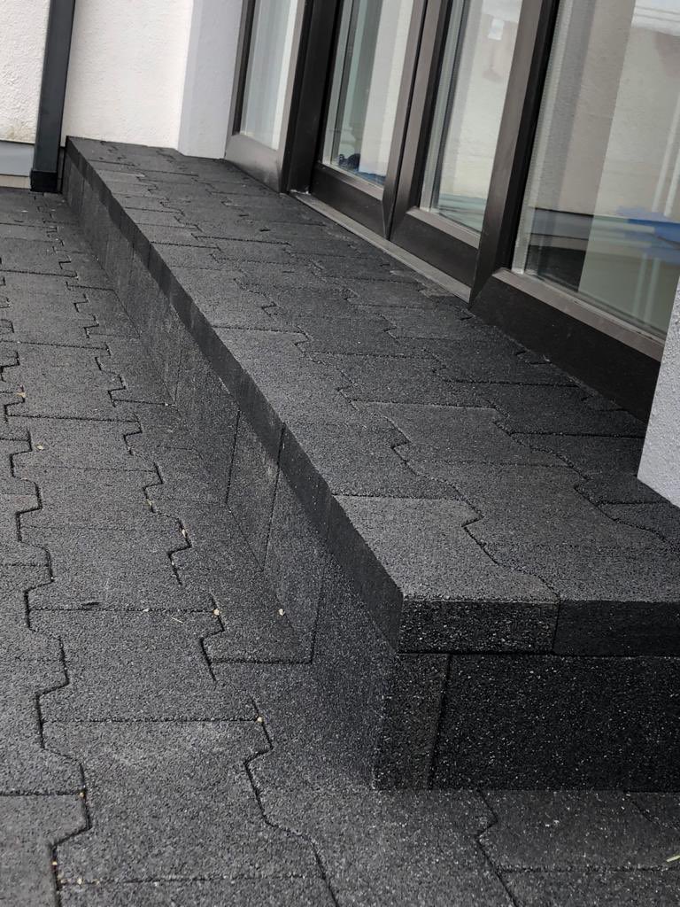A recent installation of EASYFIX Rubber Dog Bone Bricks on a balcony✨

Providing a safe outdoor walking surface that is maintenance free✅

For more information:
☎️ Call us on 09096 43344
💻 EASYFIX.com 

#EASYFIXSafety #safetymatting #highgripmatting #construction