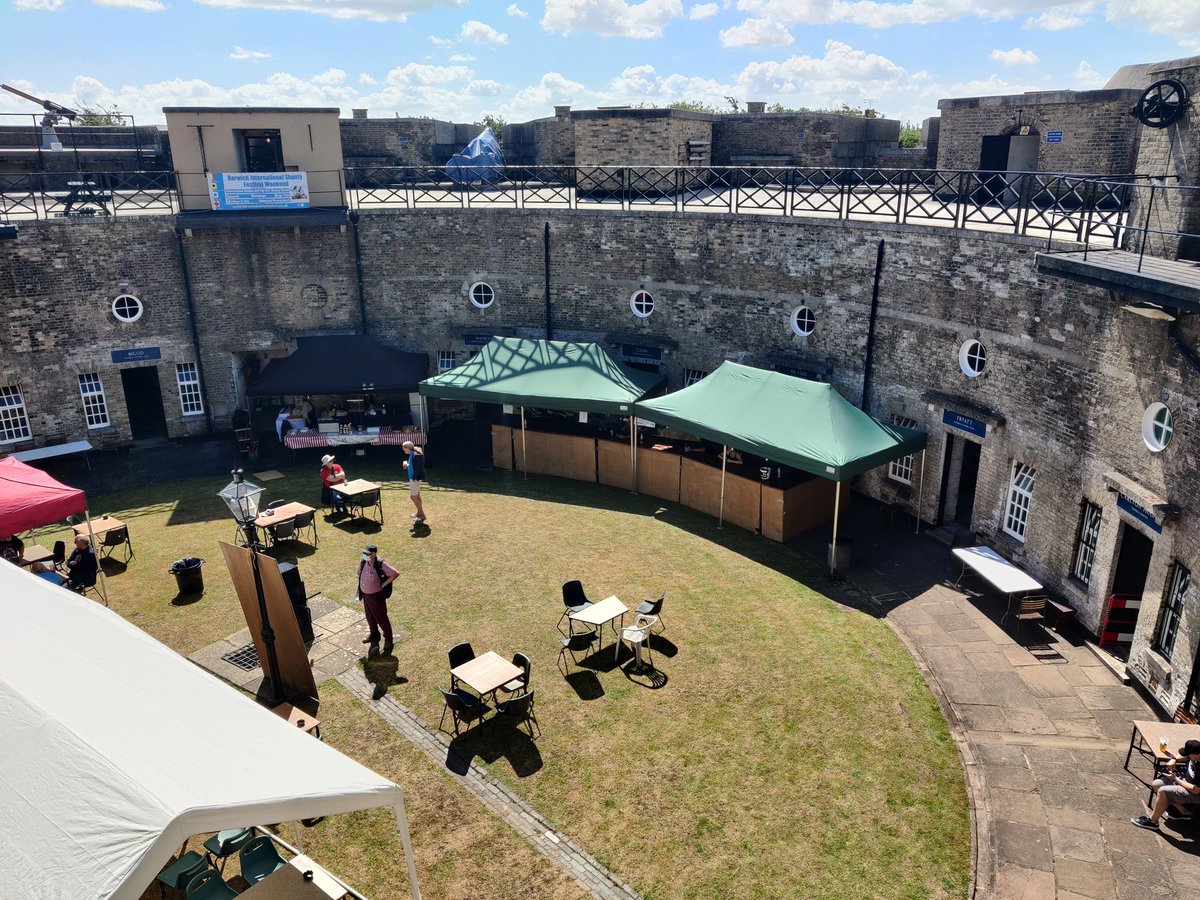 mjpo007's tweet image. Beer Festival, cheers!