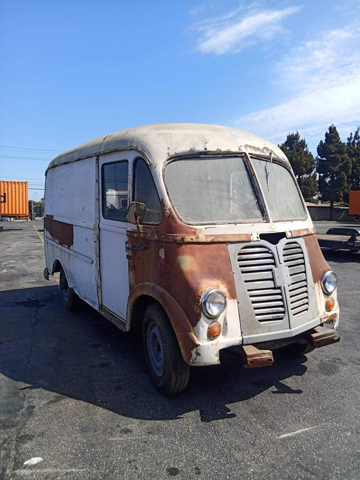 TheCoffeePost65's tweet photo. Who wants to see a new build as our 1965 Metro International leaves Stockton California #Coffee https://t.co/uRMaMDm7jE