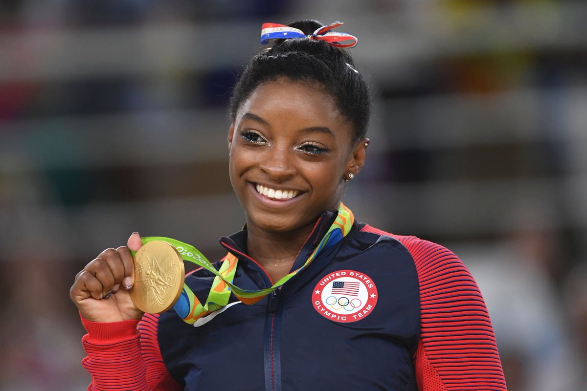 VSportsTM's tweet photo. "El amor y el apoyo que he recibido me han hecho ver que soy más que mis logros y la gimnasia, algo que nunca había creído", Simone Biles

"Esta es oportunidad para que tomemos el tema de la salud mental en serio. Todos necesitamos pedir ayuda”, Michael Phelps https://t.co/6T6uZYgeOG