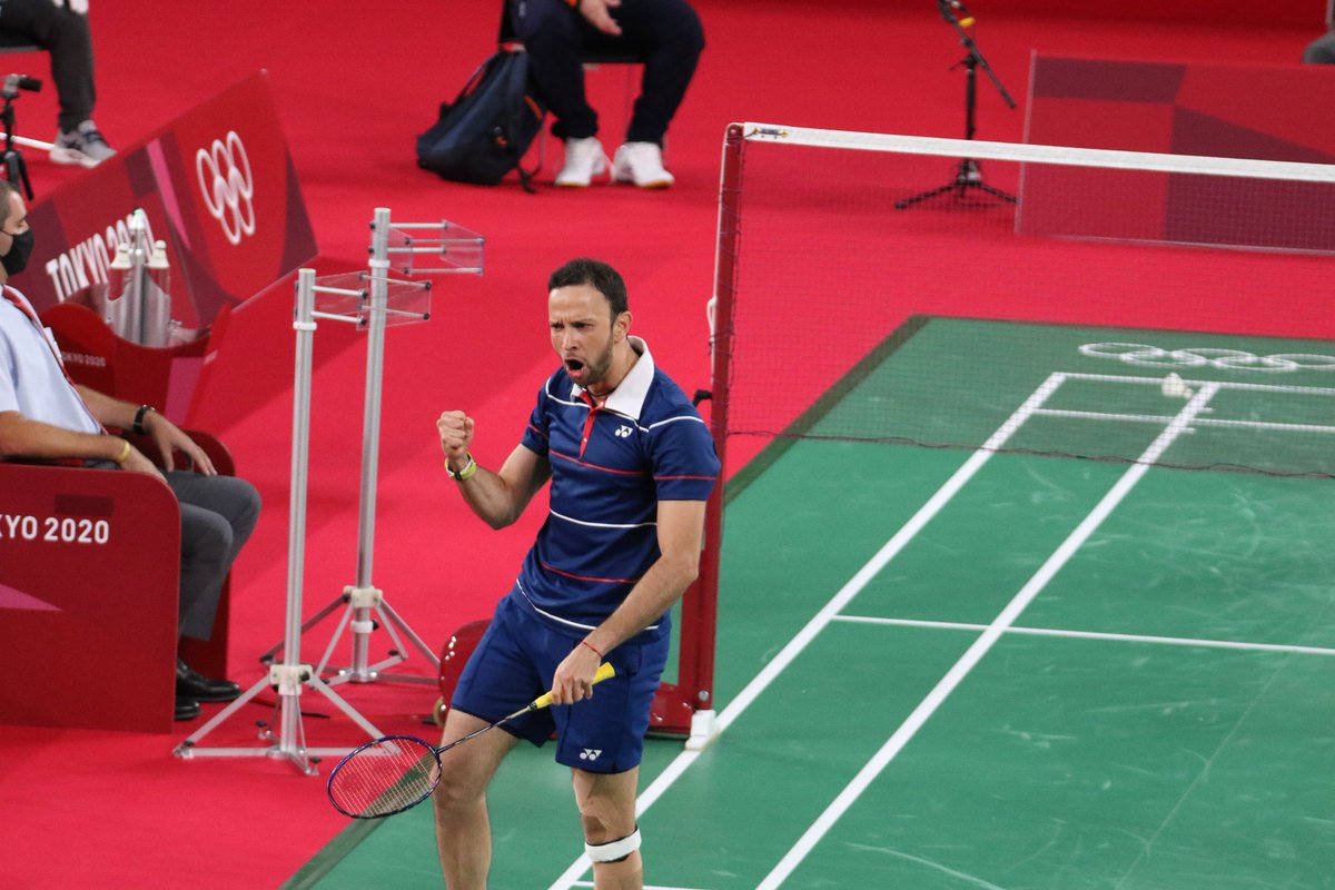 #Tokyo2020 | ¡Grande, Kevin Cordón! ¡El guatemalteco 🇬🇹 se clasifica a los cuartos de final 👏👏👏! Termina el tercer set 🏸 del partido por los octavos. El guatemalteco 🇬🇹 lo gana 21-19 ante el neerlandés Mark Caljouw 🇳🇱 y continúa el sueño en los Juegos Olímpicos 

📷 COG