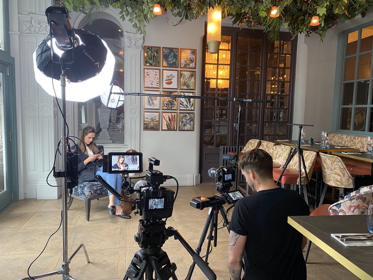 simoncotton69's tweet photo. Pleasure to be helping out my mate ⁦@iambendave⁩ ⁦@dotanddiode⁩ with some filming 🎥 at the ⁦@pickled_sprout⁩ #Harrogate this morning, for the #VarietyYPA ⁦@VarietyNorthern⁩ #Yorkshire #Awards  They needed a cool 😎 location so why not 😉 #ItsForCharity 👌 https://t.co/bnPEGNMzDA
