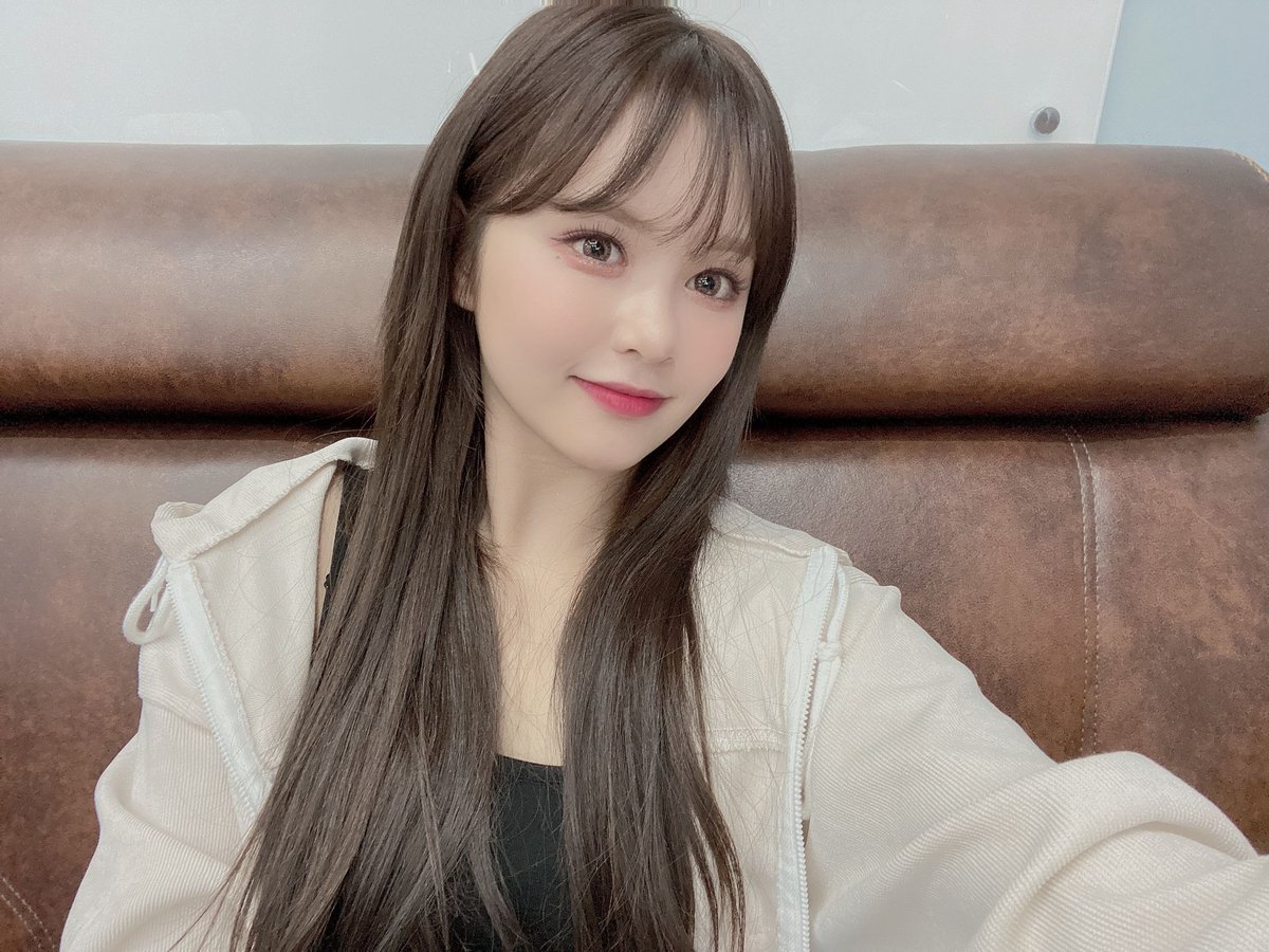 euarchived's tweet image. weverse update

#에버글로우 #EVERGLOW #이유 #EU