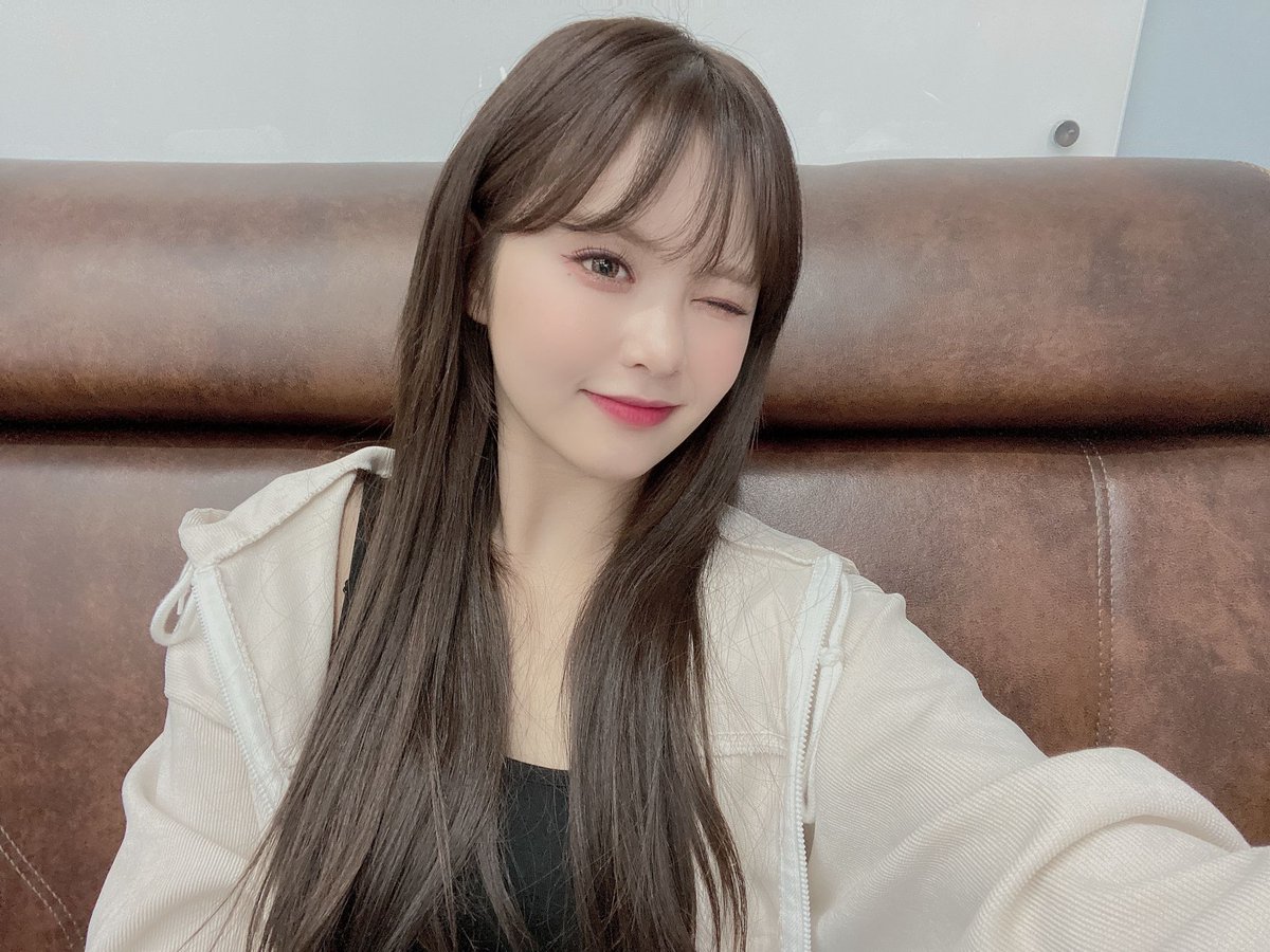 euarchived's tweet image. weverse update

#에버글로우 #EVERGLOW #이유 #EU