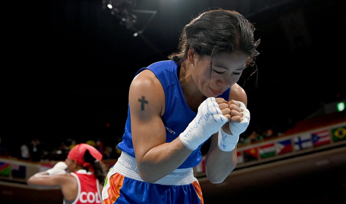 ESPNIndia's tweet photo. Disappointed, but gracious in defeat!

Mary Kom, you make us all proud  🙌 

#Champion #Legend https://t.co/ZI6oRjvoy9
