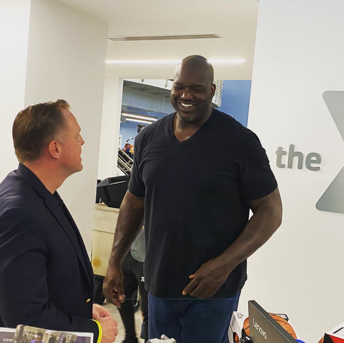 Jake_Steger's tweet photo. What an amazing day at the Downtown Miami YMCA yesterday! Got to meet @SHAQ filming a TV commercial for The General car insurance. What a nice guy! #PraiseHim #blessed #ymcasoflo #ymca #miami @ymcasoflo https://t.co/mdqNKEwIPj