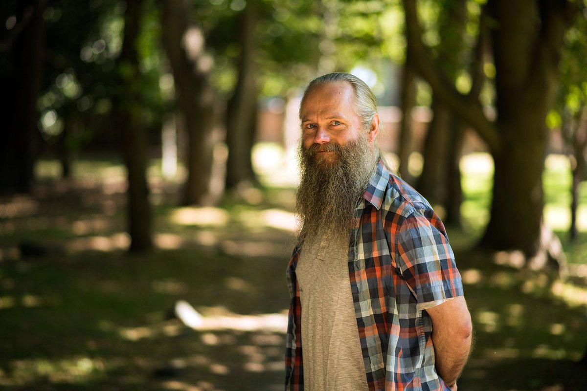 TimHildred's tweet photo. “But what if instead of always trying to figure out how to get more money, you could figure out how not to need it? What if it were possible to sever your dependence on it? To banish it completely from your life?” https://t.co/PfGItBp5yt https://t.co/hE4UEczW9z
