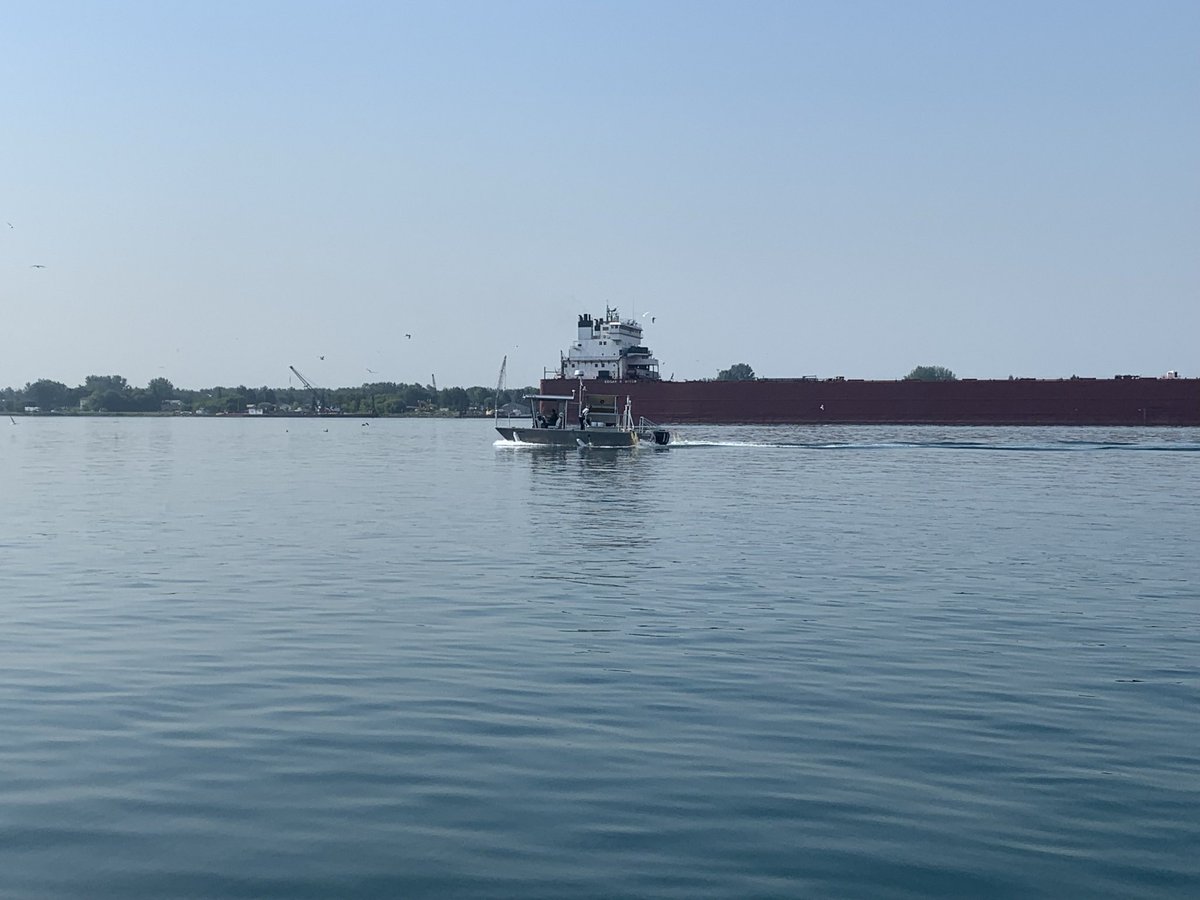 CskiChris's tweet photo. @LampreyControl @ofah @OODMag @GordEllis @DFO_Central St Maryโs River Bayluscide applications wrapping up on a glorious day. Back drop with 1,000 footer E BSpeer. Not a bad work location. #lampreycontrol #theplane https://t.co/3G1uuh3cdP