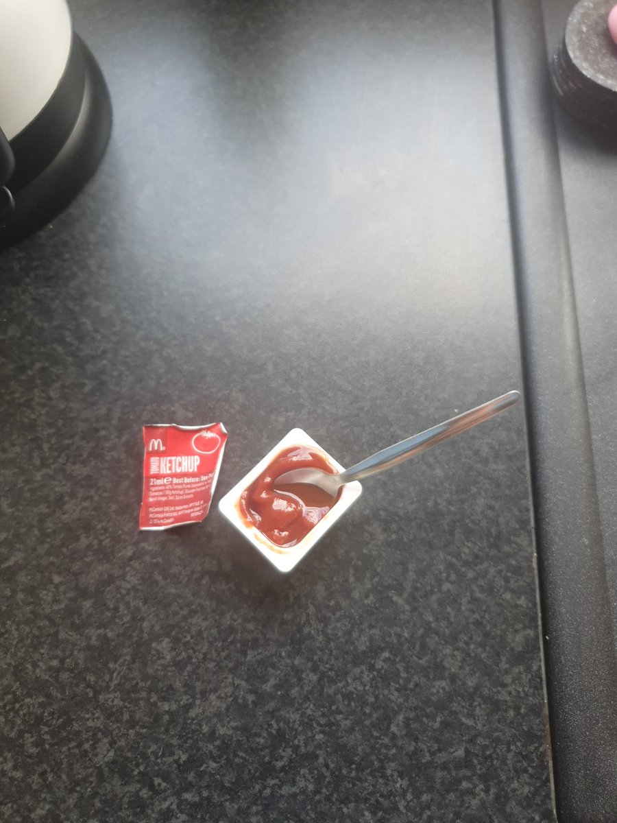 cheesinator6's tweet photo. Love myself a mid day yogurt #yogurtlife https://t.co/5vtNz2Vyj2