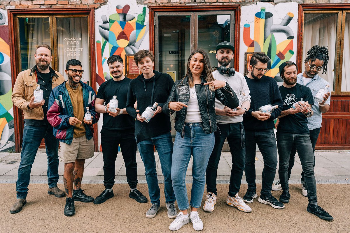 hostandcompany's tweet photo. 60 hours, €2500 left to raise for @TheBarCollectiv to reach their  Kickstarter goal.
This incredible group of bartenders have created their own company and are developing their own products with the aim of creating better value in the industry for those on its front lines. 🙌🏻 https://t.co/DG9ysd6wtl