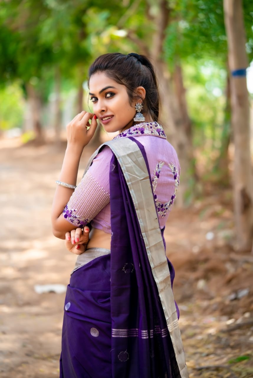 Divi Vadthya
