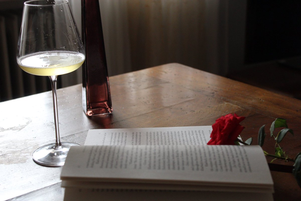 lucy1wine's tweet photo. https://t.co/RNGRK09cZR https://t.co/DD76Ecv4f4