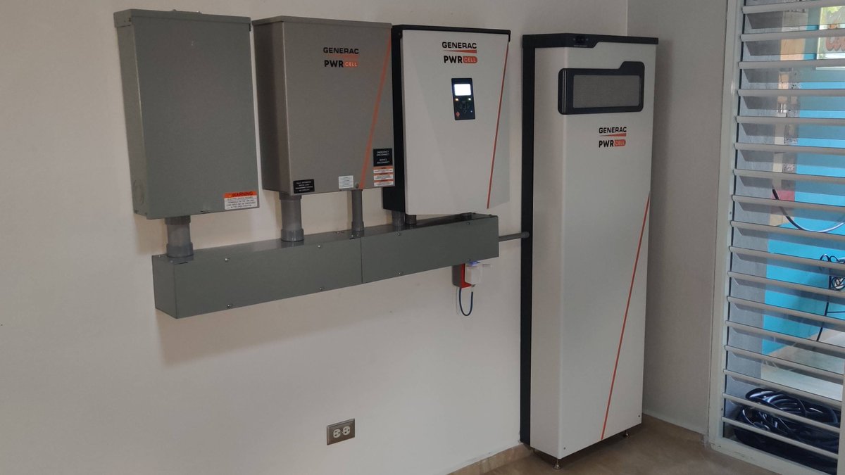 JuapiEnergy's tweet photo. Energía solar + baterías + calidad + excelencia = JUAPI Energy
Llámenos al 787-590-6560 para orientación y cotizacion gratis. Recomendamos el sistema de ALTA eficiencia GENERAC PWRCELL.
#energiasolar #puertorico #juapi #teamjuapi https://t.co/bhopN6iQ4S