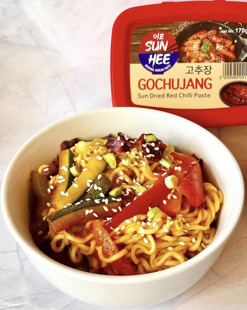 sunheebrand's tweet photo. Where are our Gochujang lovers at?

📸 : dishcometrue 

#gochujang #kor #Korean #Koreanculture #koreanfood #homecooking https://t.co/B5lM4OZaTF