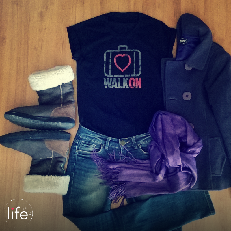 lifeshirts8's tweet photo. ⛄ Esfriou aí? Aqui está gelado, mas nem assim abrimos mão das nossas queridas t-shirts.👕 Uma dica é colocar várias camadas: uma segunda pele, camiseta com a sua cara e um casaco quentinho!
#camisetaspersonalizadas #tshirt #frio #cold #lookdeinverno #LifeShirts #u2 #walkon #neve https://t.co/e5ZOsKM96r