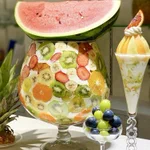 日本一高いパフェ!？「スーパーDOKANパフェ」が凄すぎる!