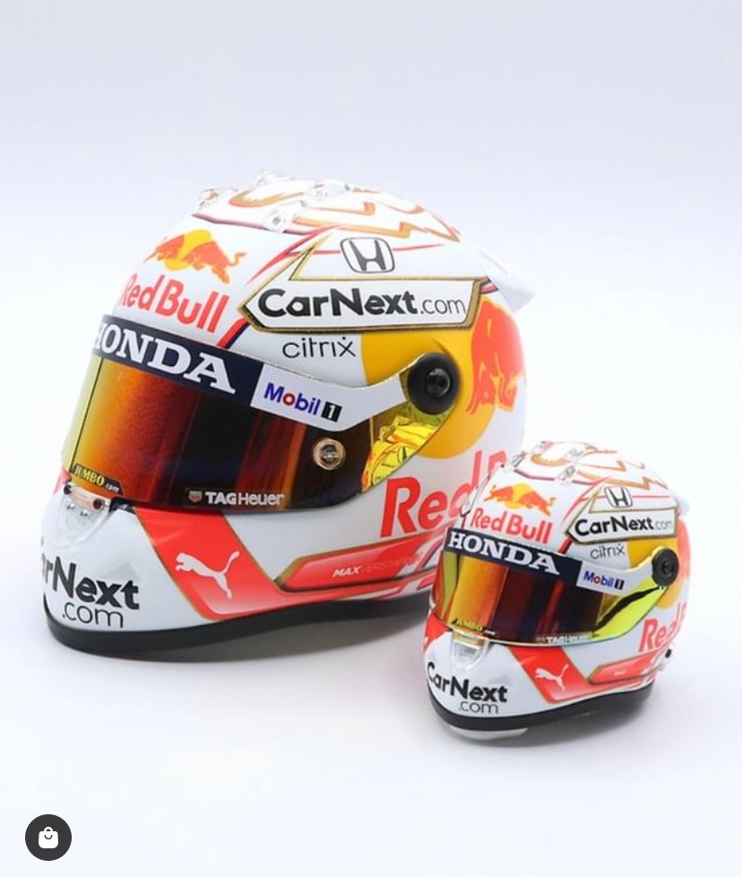 MV限定フェルスタッペン 2021年 レッドブル ホンダ チーム 1/4 MV限定フェルスタッペン 2021年 レッドブル ホンダ チーム 1/4