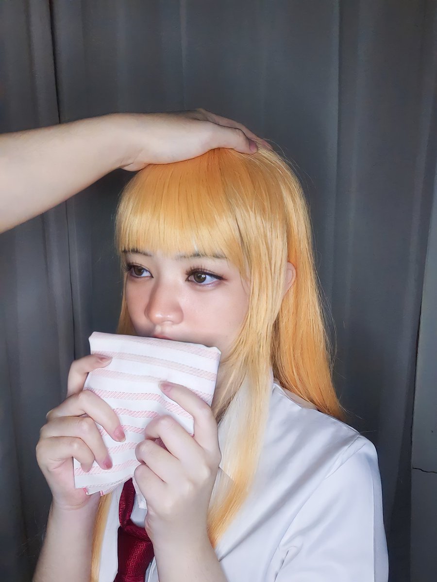seirabel's tweet photo. Did a quick closet cosplay of Nora aka Annora from "A World Ruled By Cats"
I read it quiet a while ago and adore this series so much 🥺❤
#aworldruledbycats #nora #annora #manhua #manhwa #cosplay #cosplayer #コスプレ #seifuku #JK #じょしこうせい https://t.co/oynM0HjkY6