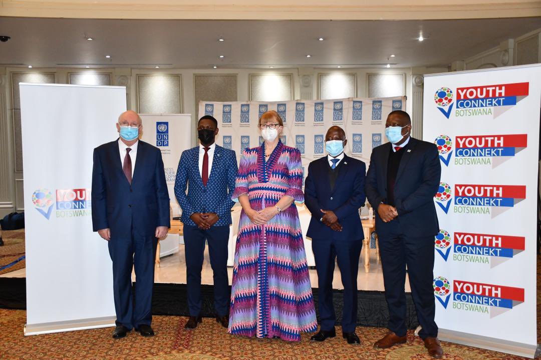 ATISASDP's tweet photo. #UNDP-SDP held its ‘Annual Achievements @ a Glance’ event on Thurs 15th July. The event was organised to share achievements of the Supplier Development Programme, lessons & future opportunities for #entrepreneurship & private sector development in 🇧🇼 #UNDPSDP #ThrowbackThursday https://t.co/6Fcmt4Jt6R