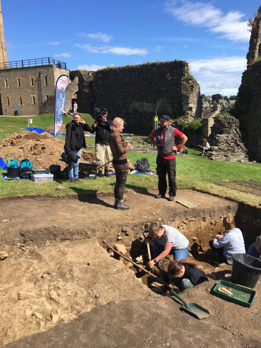 angelus1981's tweet photo. Very excited to have the #DiggingforBritain cameras and @theAliceRoberts on site at Richmond Castle today! 😀 https://t.co/ome2D36Iti