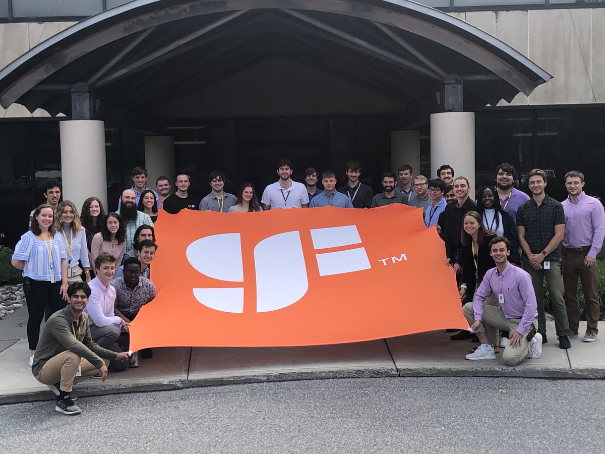 GlobalFoundries's tweet photo. Happy National Intern Day to all of our phenomenal interns at GF!
Thank you for sharing your talents with our team this summer.
#InternClassof2021 #ONEGF #GFInterns #NationalInternDay https://t.co/9XiH9wOArh
