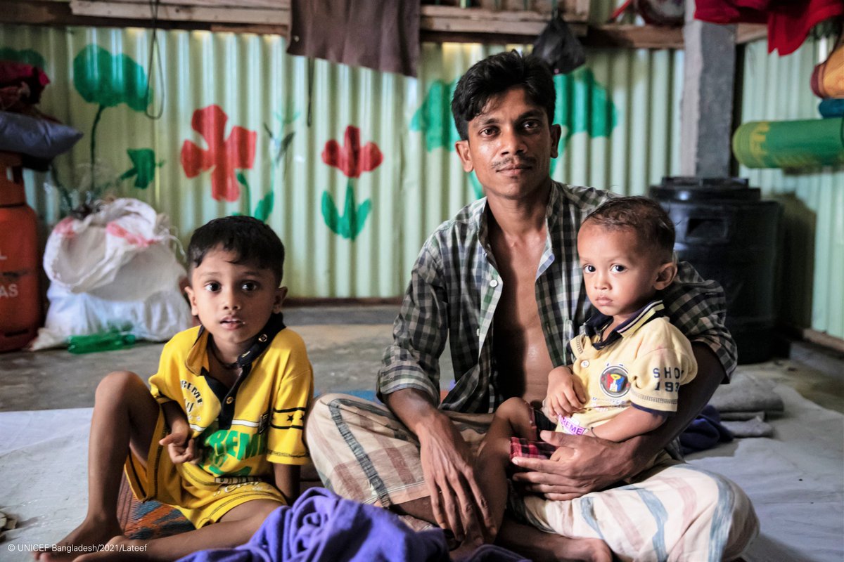 UNICEFBD's tweet photo. After their home was flooded during the ongoing monsoon emergency due to heavy rainfall in the #Rohingya #refugee camps, Tajud has been sheltering his family at a #UNICEF multi-purpose centre with the help of our partners on the ground.

#AChildIsAChild #ChildrenUprooted https://t.co/iFkkGtGU7T