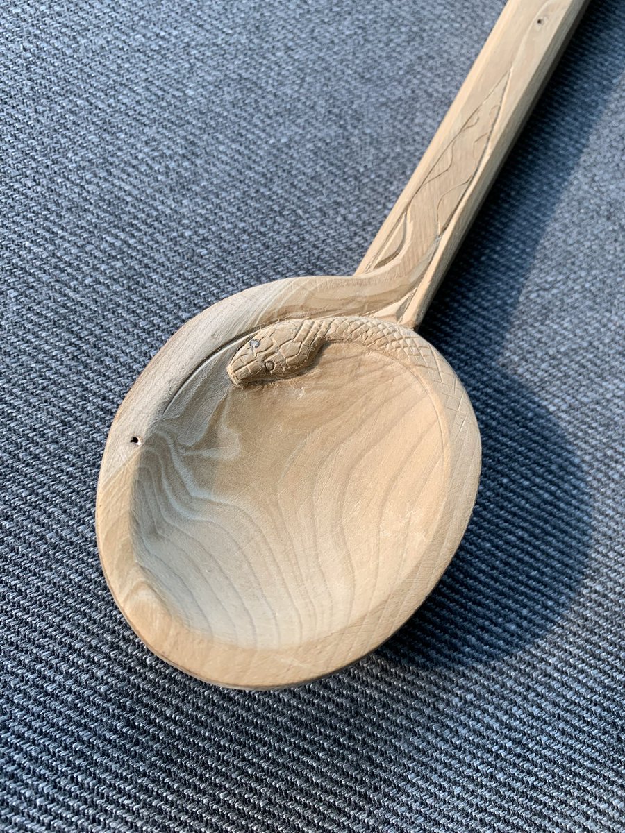 A little bit of recreational spoon carving #spooncarving #workinprogress #snek