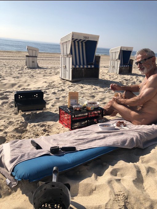 ⚠️ Caution ⛔️ Please make sure that i own the copyright to my pictures and videos. If you use them, make<a href="/tag/birthday"class="tags"><span>#birthday</span></a><a href="/tag/happybirthday"class="tags"><span>#happybirthday</span></a><a href="/tag/thankyou"class="tags"><span>#thankyou</span></a><a href="/tag/danke"class="tags"><span>#danke</span></a><a href="/tag/gl%C3%BCckw%C3%BCnsche"class="tags"><span>#gl&uuml;ckw&uuml;nsche</span></a>