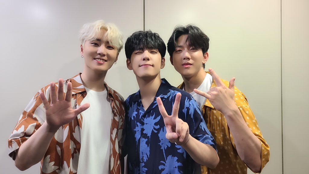 day6official tweet picture