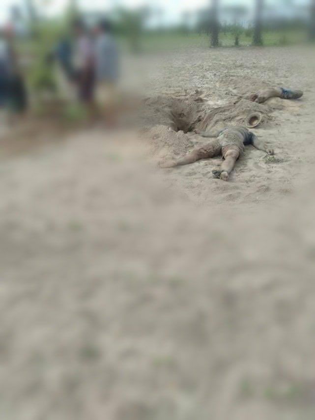 BSLTEmpire's tweet photo. Another dead bodies of 7 villagers who were massacred by SAC terrorists were found today in Zeepintwin village, #Kani tsp.

#WhatsHappeningInMyanmar #July29Coup https://t.co/gXAkyXBwYW