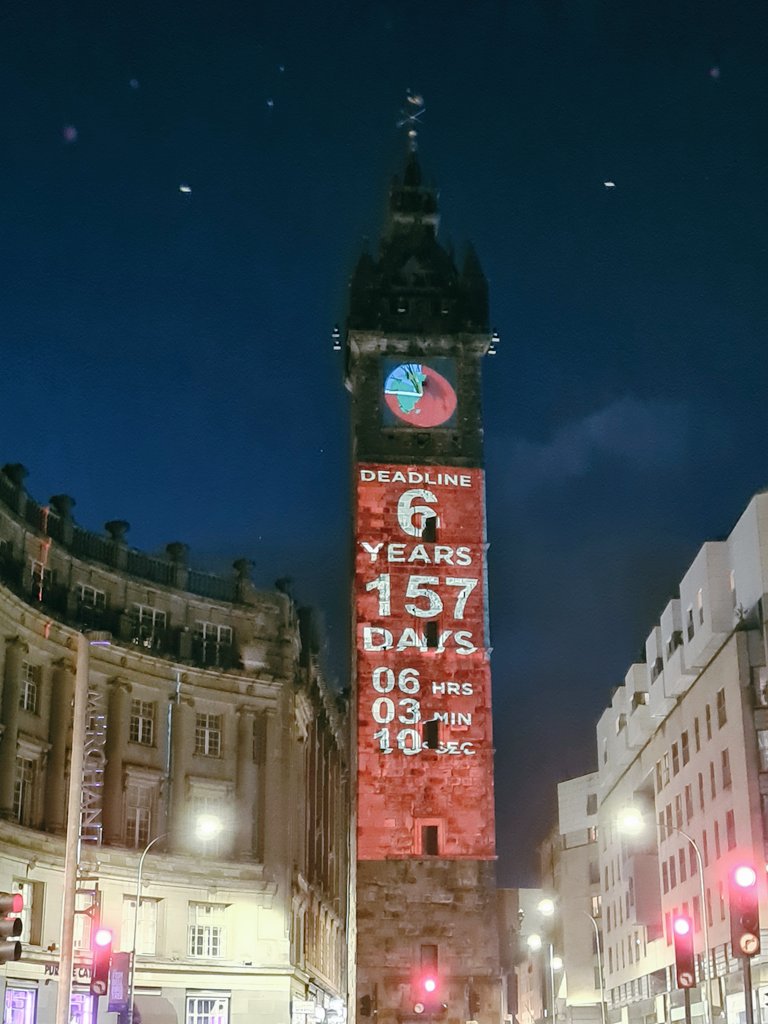 Last night I passed @theclimateclock in Glasgow for the first time.

The clock gives us a nightly reminder of how long we have left to lower global #CarbonEmissions before we see irreversible damage to our planet.

#ActInTime #COP26 #StateOfUKClimate