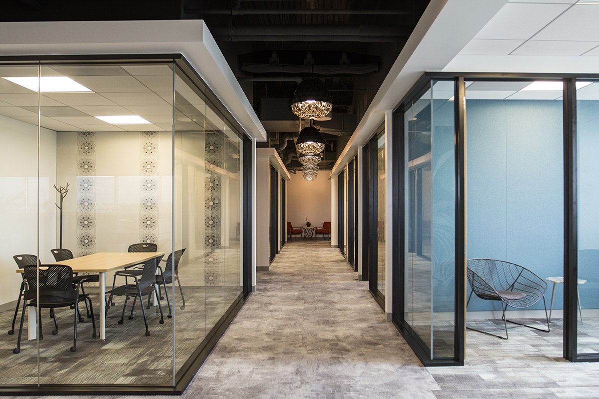 #TBT 2016 when E.E. Reed – East Coast completed the 80,000 sf renovation of 3 levels at AOL’s Steve Case Center on their Sterling campus. This award winning project reorganized office layouts and created small group huddle spaces meant to encourage more collaborative interaction