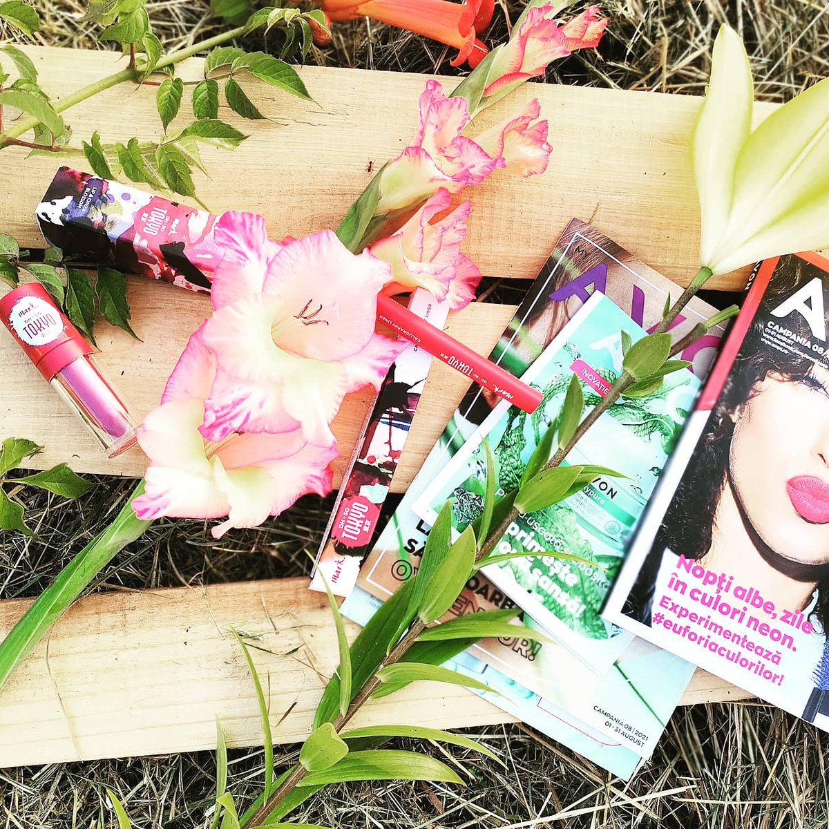 carolinaparauan's tweet photo. #BUZZOhSoTokyo, #OhSoTokyo #BUZZAvon
BUZZStore Avon Space
https://t.co/Pl5sdtYQA5 ❣️❣️❣️💙💙💙 https://t.co/LWOXlZFqrT