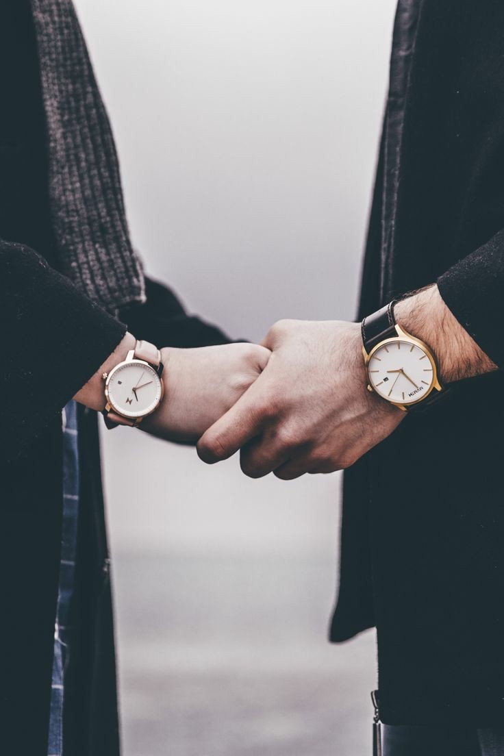 يا انت لو كان لي ان اكون شيئا لك لكنت  نبضا وعافية لا تفارق قلبك ابداً ولكن ما انا لا املك سوى ان اذكرك في سجودي ......#يا انت