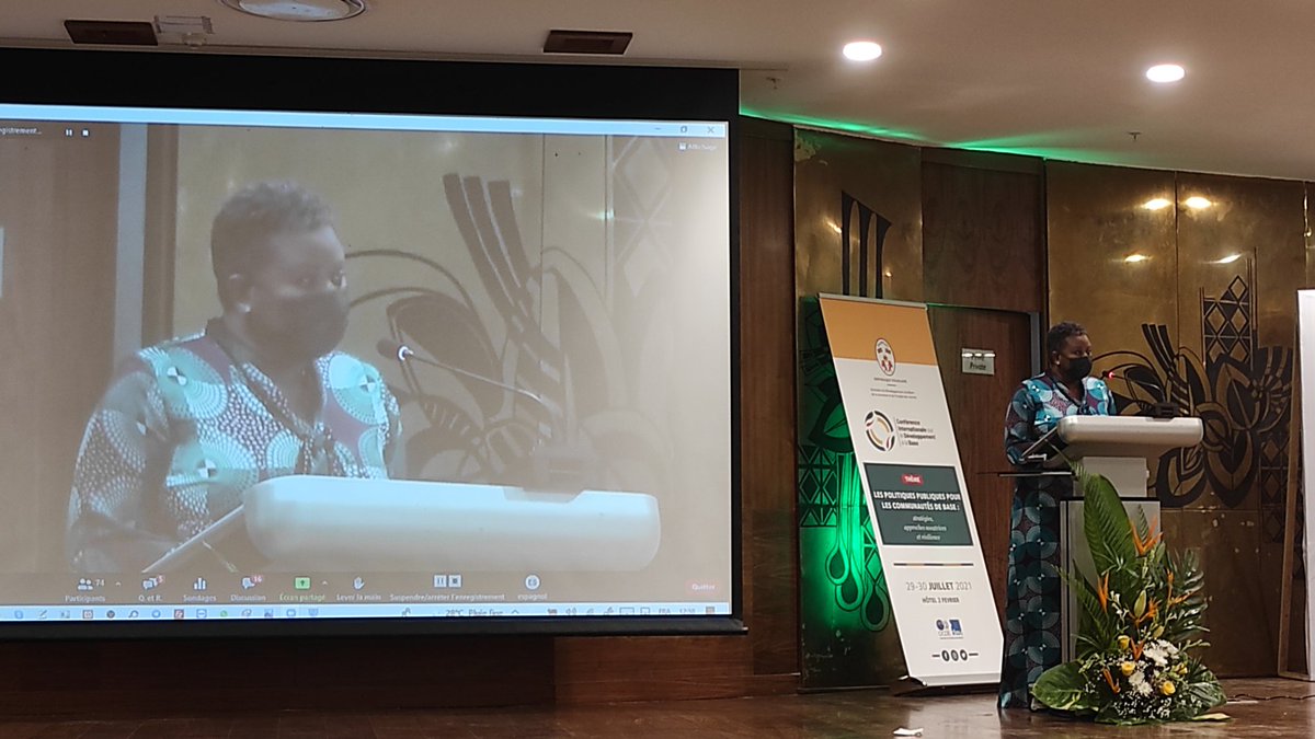 Devbase_Tg's tweet photo. La Maire @YawaKouigan : Ce que nous recherchons, ce n'est pas seulement la croissance, mais l'épanouissement de nos populations, en #récap de la 1ère journée du #CIDB
@Devbase_Togo @BM_Afrique
@PnudTogo
#ConfDevBaseTG
#MinDevBase
#DeveloppementAlaBase
#ConférenceInternationale https://t.co/OWtDFagThf