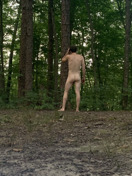 It was a little hot out when I went camping so this seemed a good solution. https://t.co/goLnQciIEU<a href="/tag/blessed"class="tags"><span>#blessed</span></a><a href="/tag/loser"class="tags"><span>#loser</span></a><a href="/tag/dumptrump"class="tags"><span>#dumptrump</span></a>