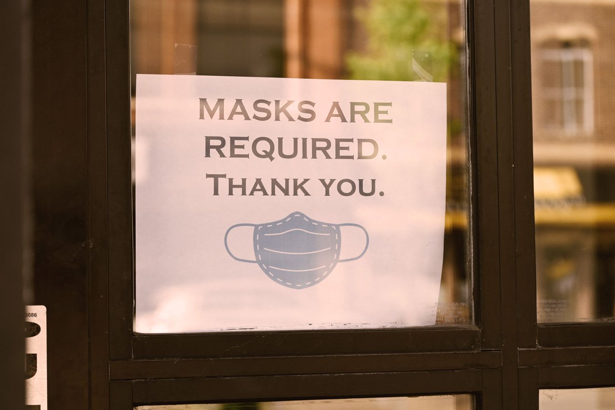 Eater_DC's tweet photo. D.C. diners must wear masks inside again starting Saturday https://t.co/H1OTZ7SEZT https://t.co/JqNMCoyUVC