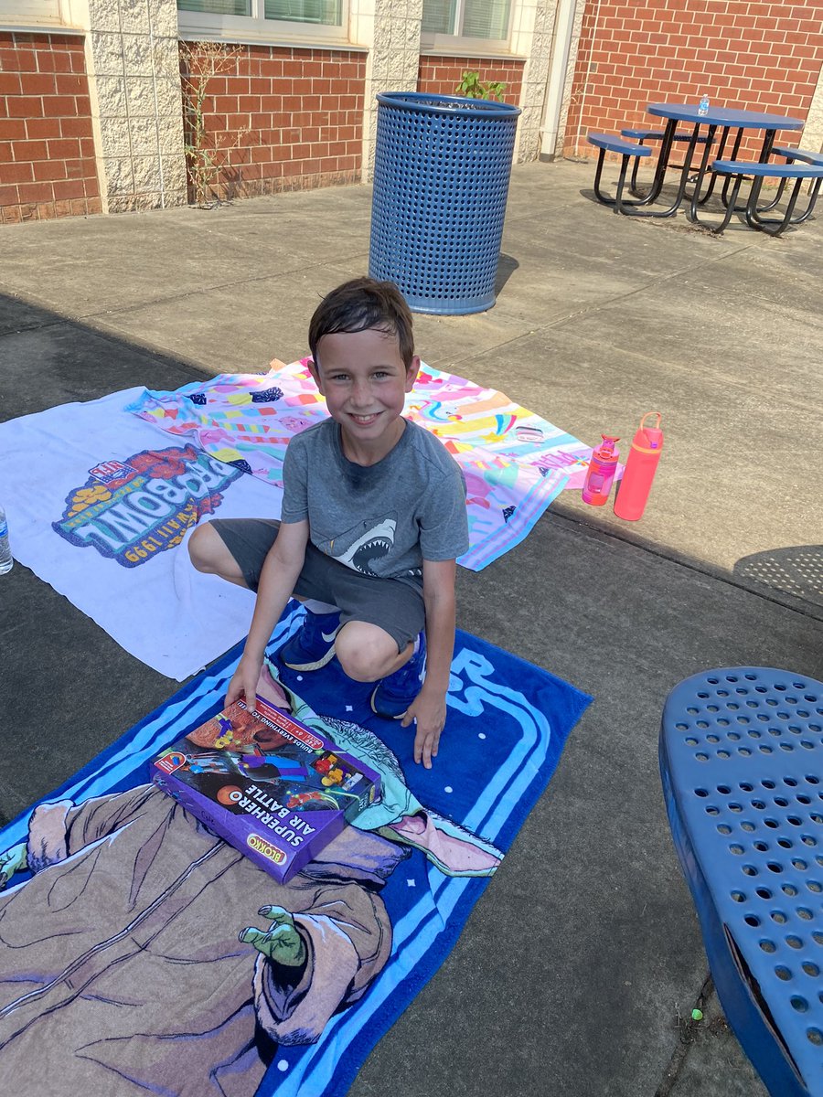 CroftColts's tweet photo. What an AMAZING day to wrap up #campcms !  Our community partners showed the love today to our #campcms students by filling it with so much fun! Thank you so much to 
#crosswayclt , #harvestclt, and #crosspointeclt @CharMeckSchools https://t.co/CooxmxzeV1