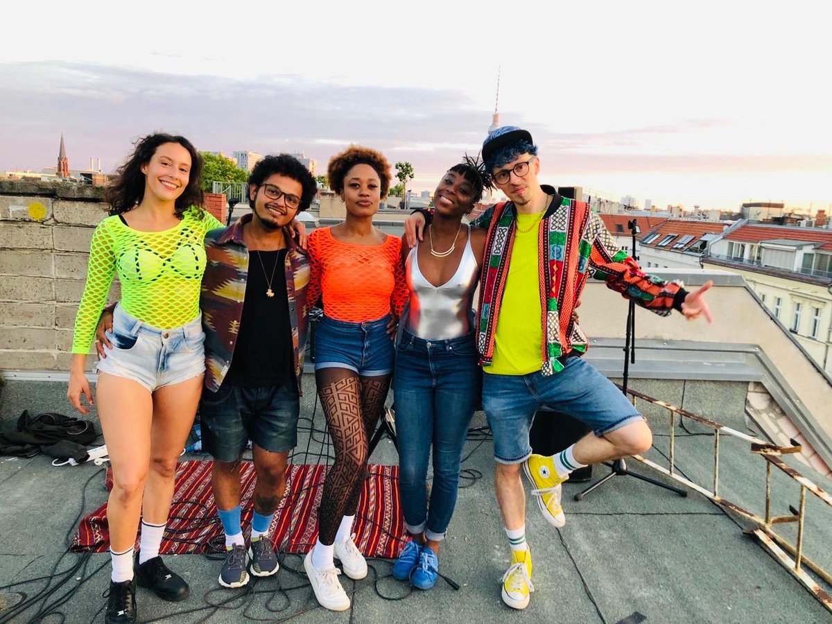 Tomorrow's the big day! We'll be releasing our new single 'Feuer' feat. <a href="/RuinzAson/">RNZ ASN💫</a> &amp; Almeida - pre-save now: music.labyle.com/feuer